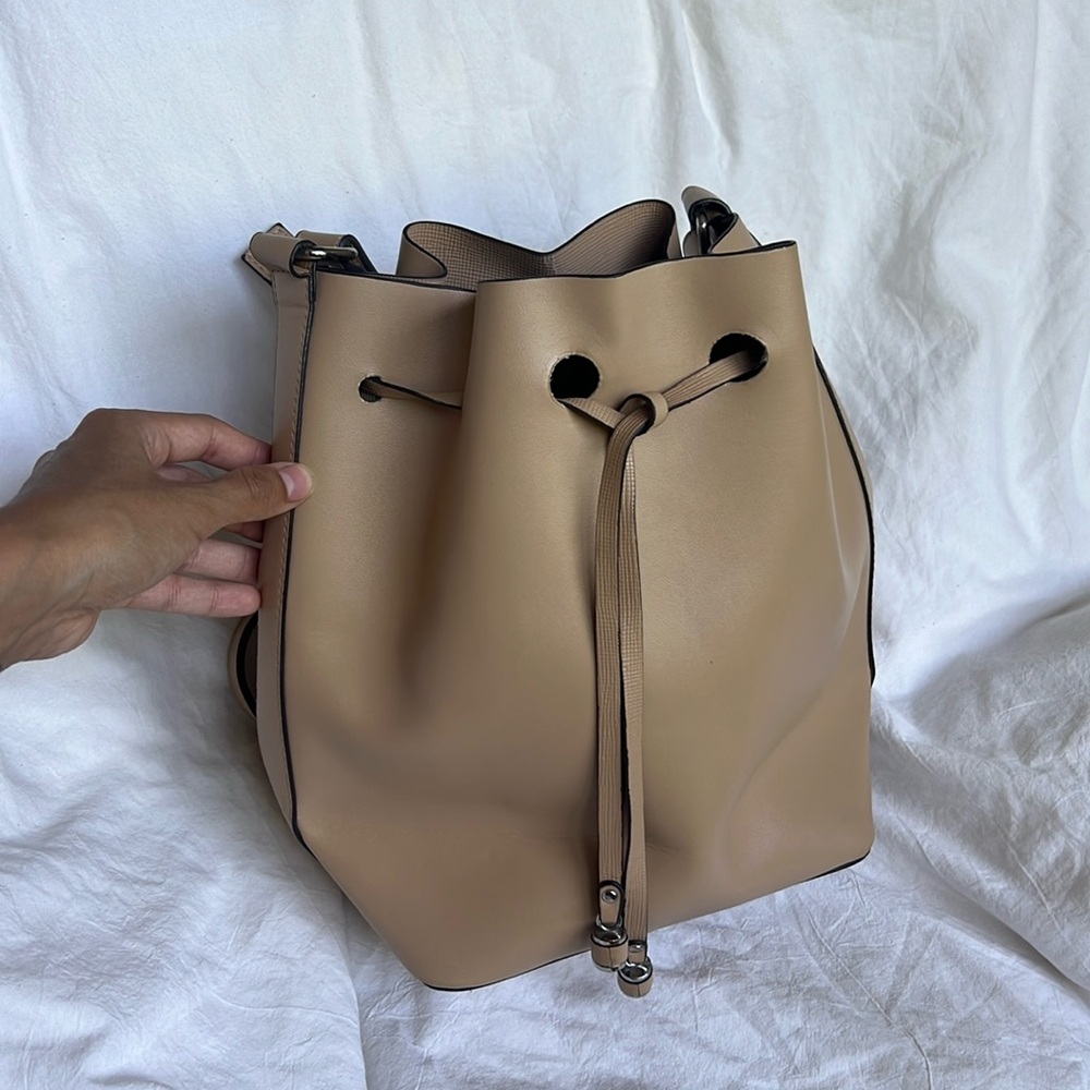Zara bucket Bag